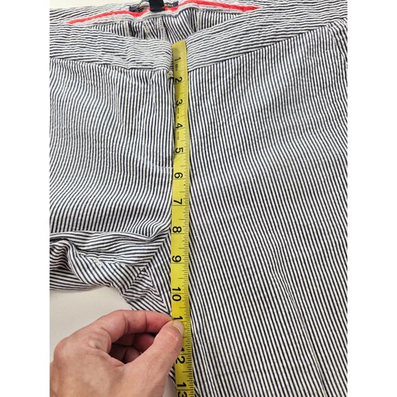 British Khaki size 8 seer sucker navy white stripes ankle Cropped pants EUC * - Picture 8 of 8